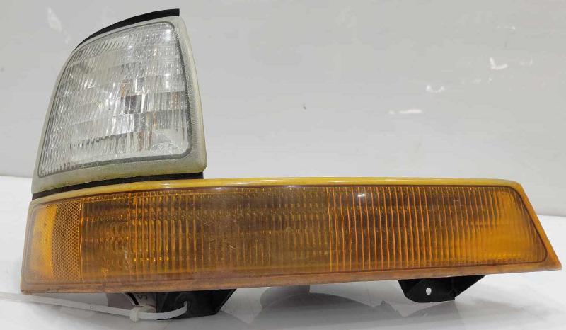 2000 Ford Ranger Fog/Mark/Park/Turn Light/Lamp