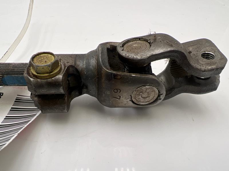 2000 - 2005 Toyota Celica Steering Intermediate Shaft OEM 45260-20430