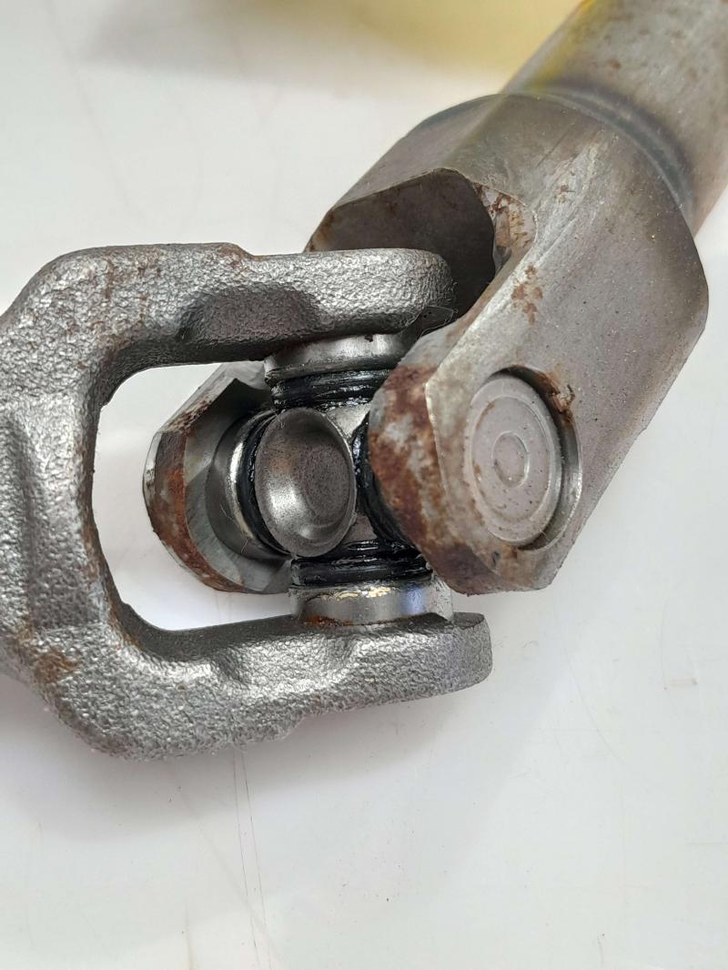 2016-2022 Toyota Prius Steering Intermediate Shaft Assembly OEM 4526047090