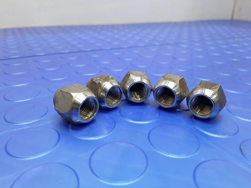 2016 Subaru Legacy Lug Nuts