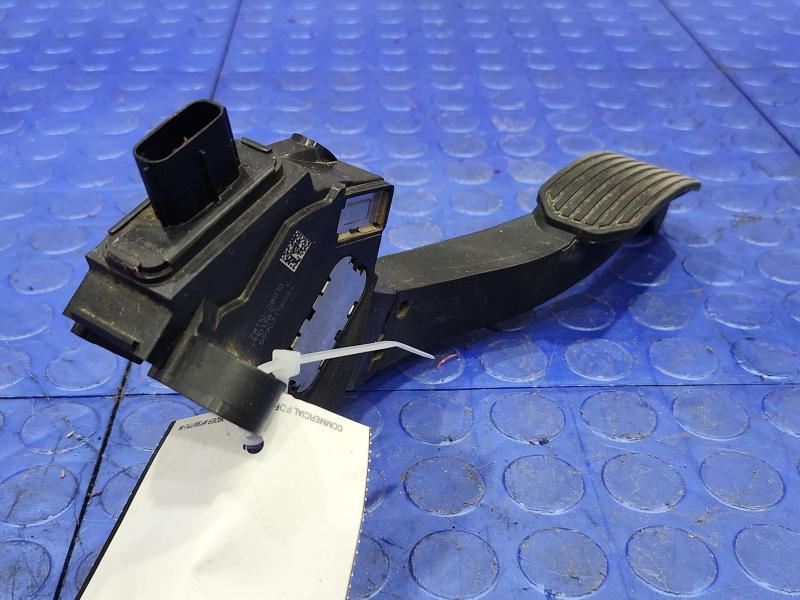 2011 Toyota Corolla Pedal Assembly
