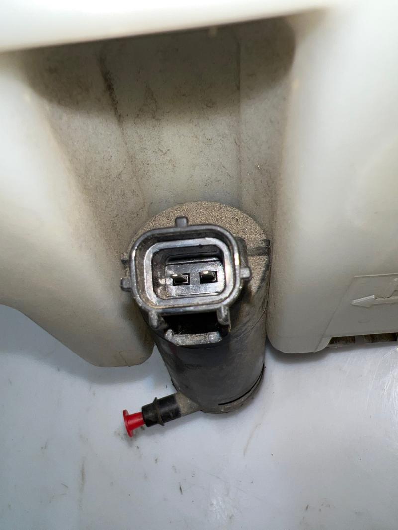 2007 2008 Ford F150 Washer Fluid Reservoir Assembly OEM 7L3Z17618AA