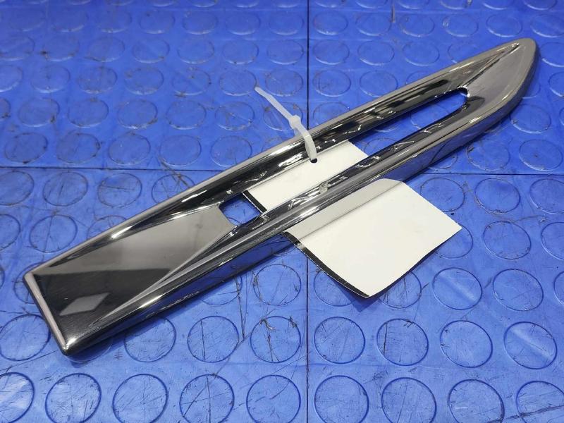 2019 Jaguar F-Pace Fender Moulding