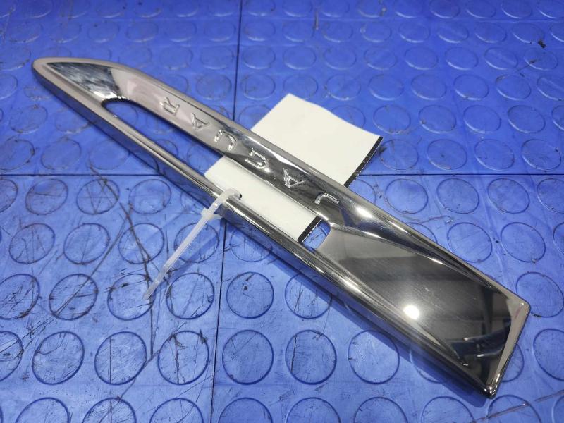 2019 Jaguar F-Pace Fender Moulding