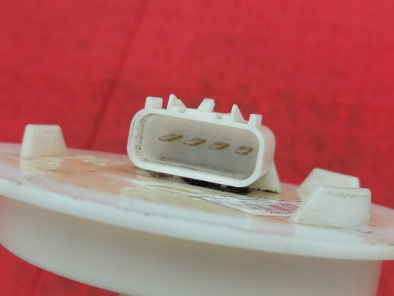 2008-2010 Saturn Vue Fuel Sending Unit Assembly Genuine OEM Part 96837518