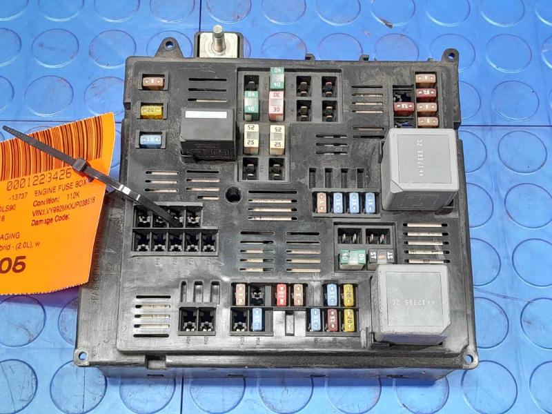 2018 Volvo S90 Engine Fuse Box
