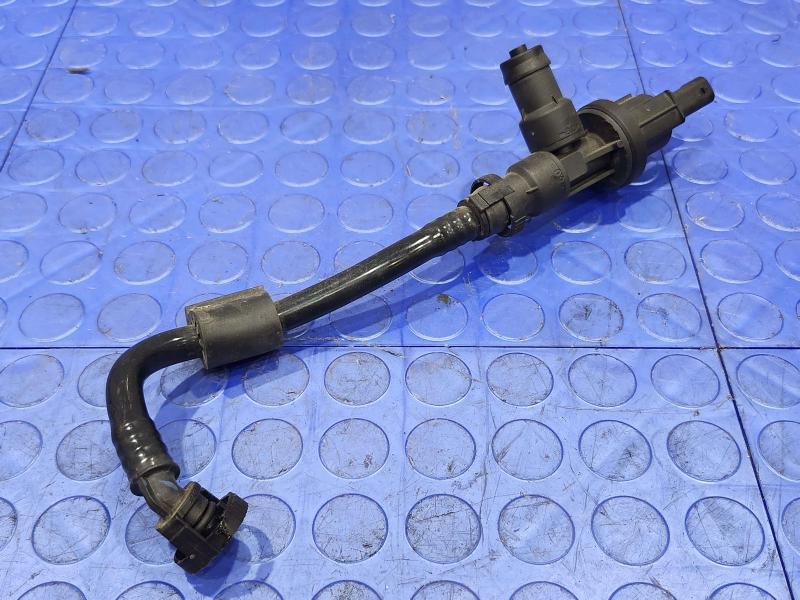 2016-2020 BMW X1 F48 Fuel Tank Breather Valve Genuine OEM 13907614013