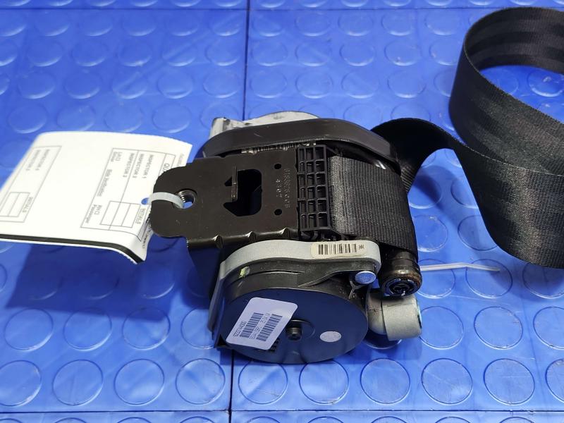 2014 Ford Focus Front Seat Belt
