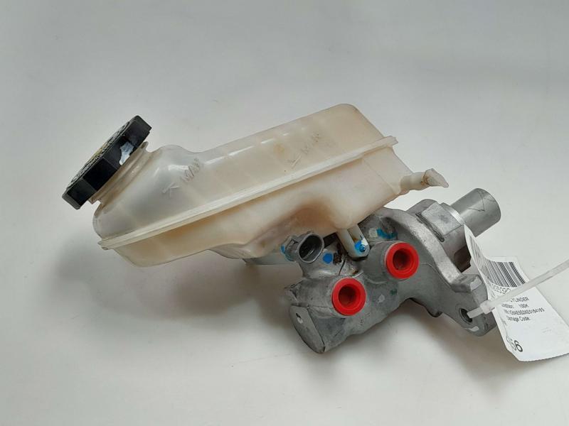 2013-2014 Cadillac ATS Brake Master Cylinder Assembly Genuine OEM 22909761