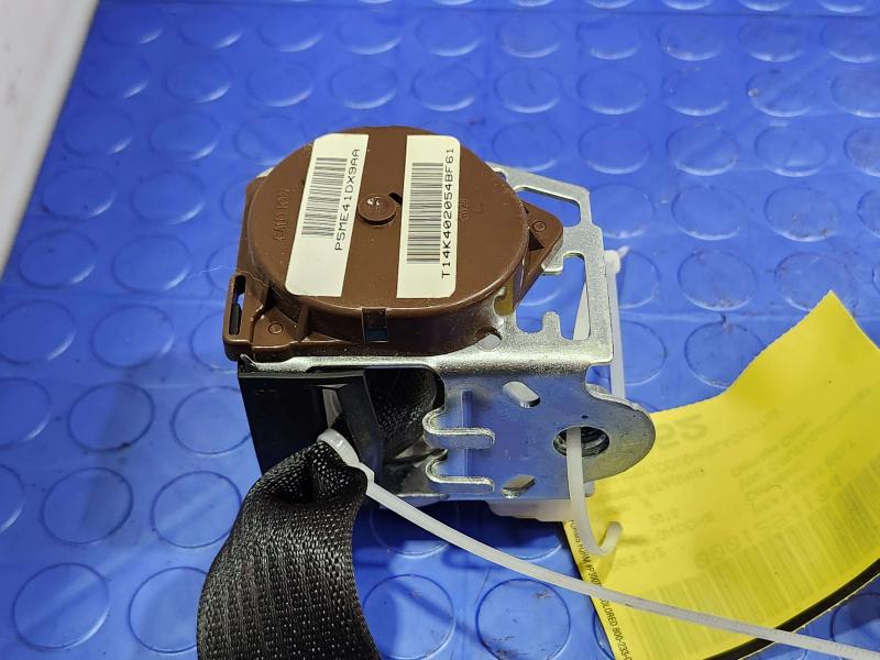 2015 Jeep Grand Cherokee Rear Seat Belt