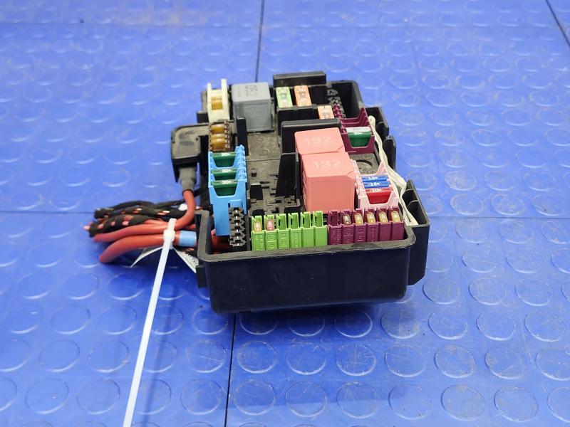 2017 Mercedes C-Class Cabin Fuse Box