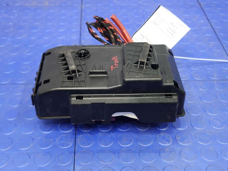 2017 Mercedes C-Class Cabin Fuse Box