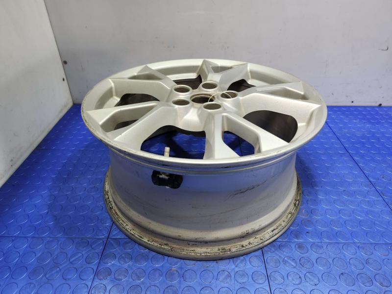 2014 Nissan Maxima Wheel