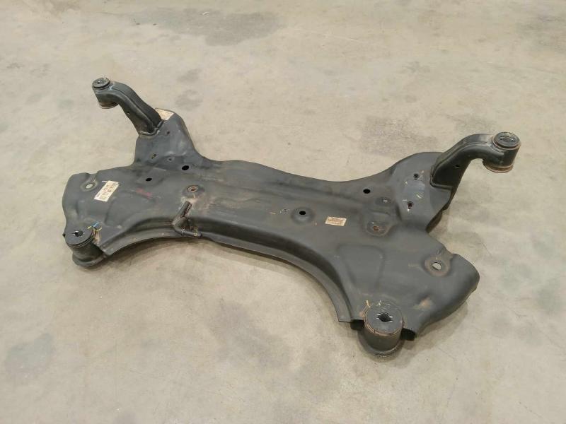 2017 Kia Sedona Crossmember/Cradle/Undercarria