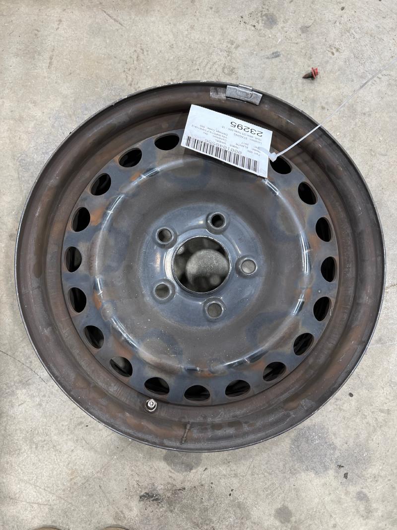 2017 Hyundai Elantra Wheel