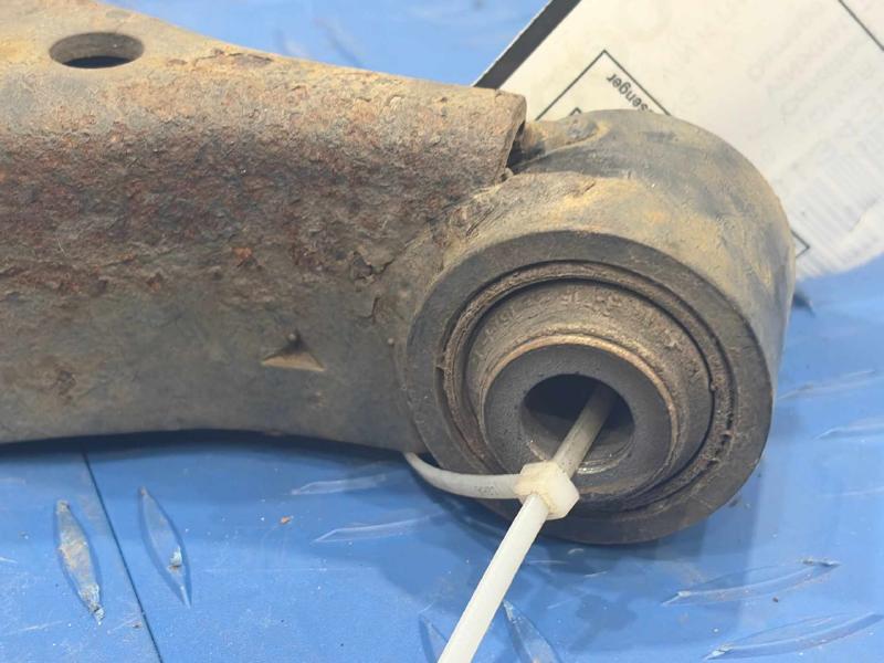 2015 Nissan Rogue Lower Control Arm Rr