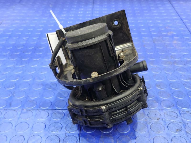 2011 Maserati Quattroporte Air Pump