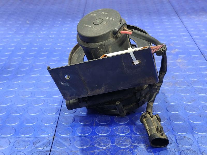 2011 Maserati Quattroporte Air Pump