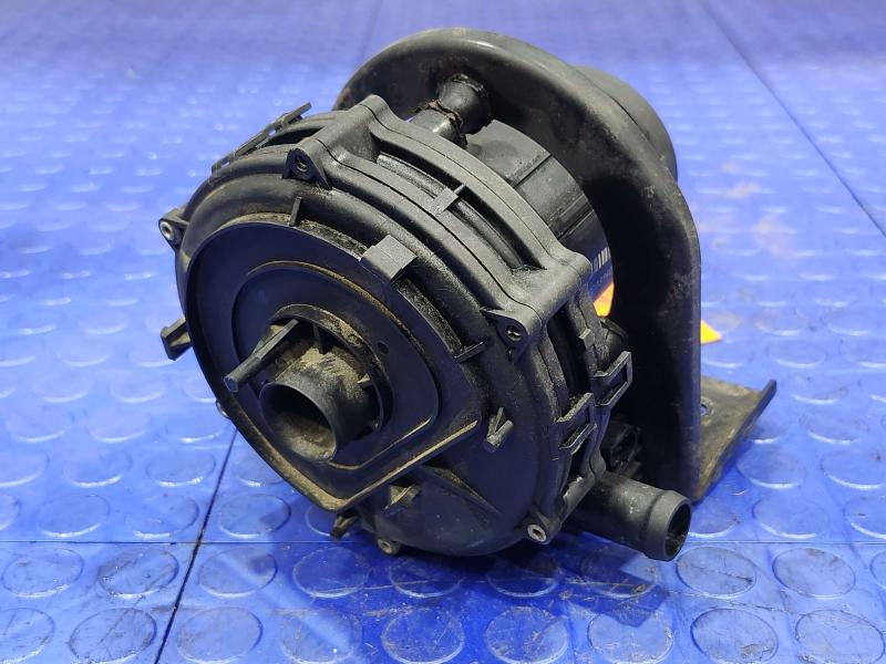 2011 Maserati Quattroporte Air Pump