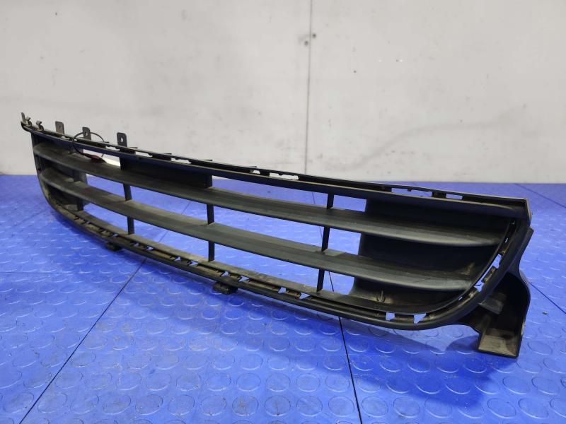 2015 Porsche Panamera Grille