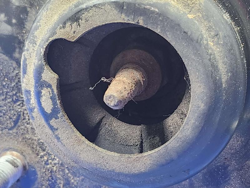 2012 GMC Yukon Strut Assembly