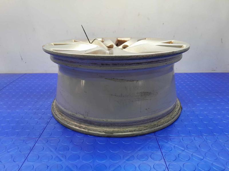 2016 Subaru Legacy Wheel