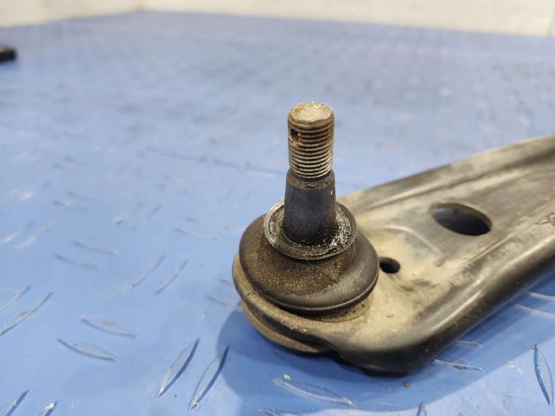 2013 Toyota Yaris Lower Control Arm Front