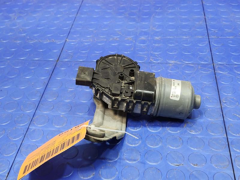 2012-2019 Volkswagen Beetle Windshield Wiper Motor Genuine OEM 561955119A