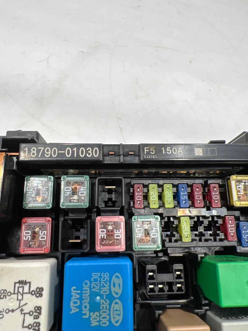 2012 - 2014 Hyundai Veloster Engine Compartment Fuse Box Relay Box OEM 912362V625
