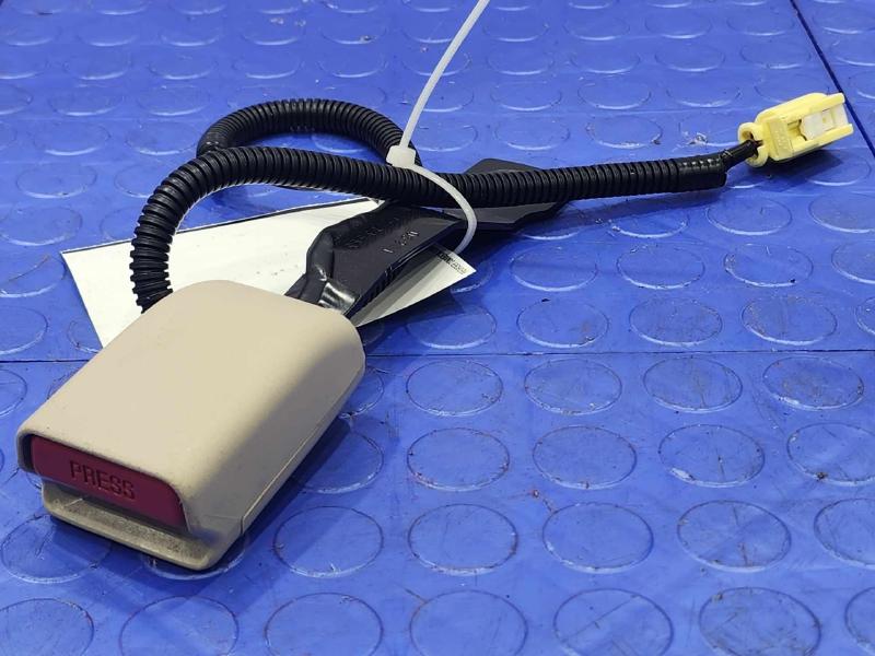 2018 Subaru Legacy Front Seat Belt
