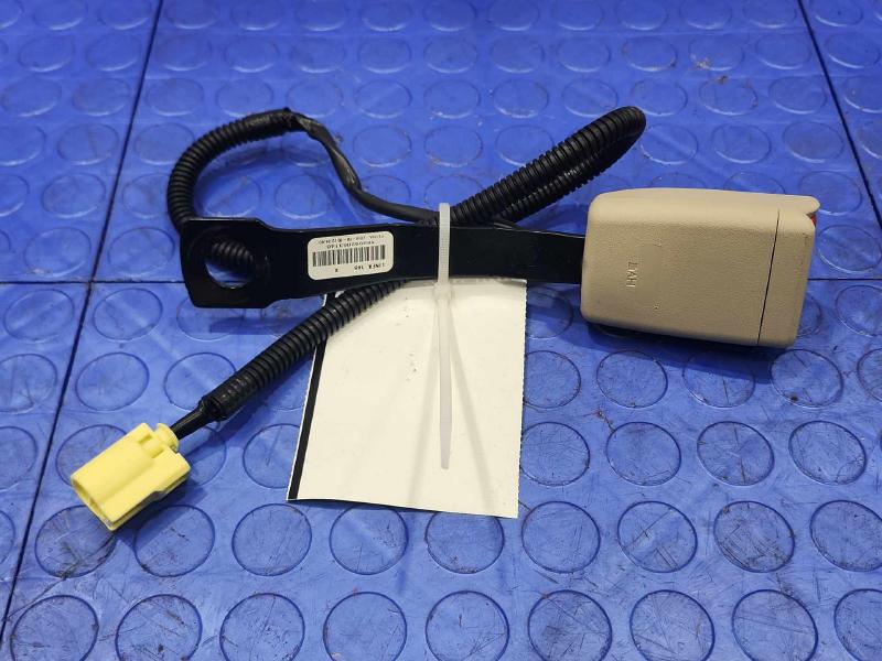2018 Subaru Legacy Front Seat Belt