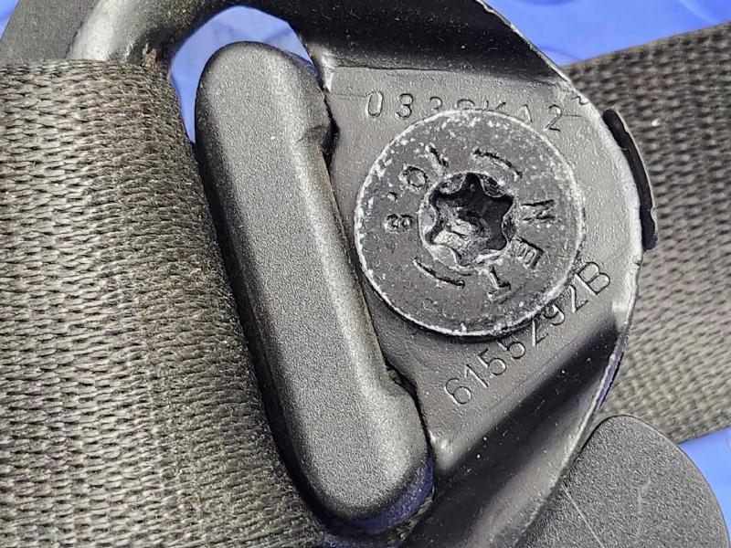 2011 BMW 535i Front Seat Belt