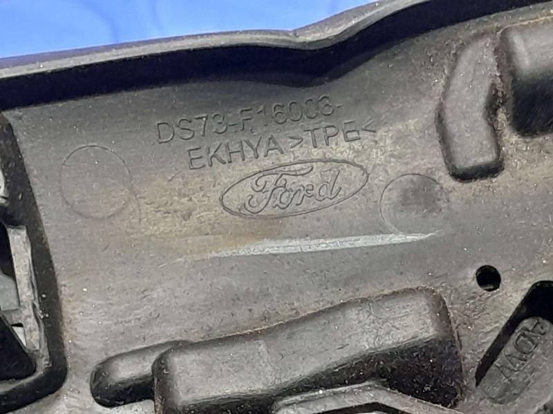 2013 Ford Fusion Fender Moulding