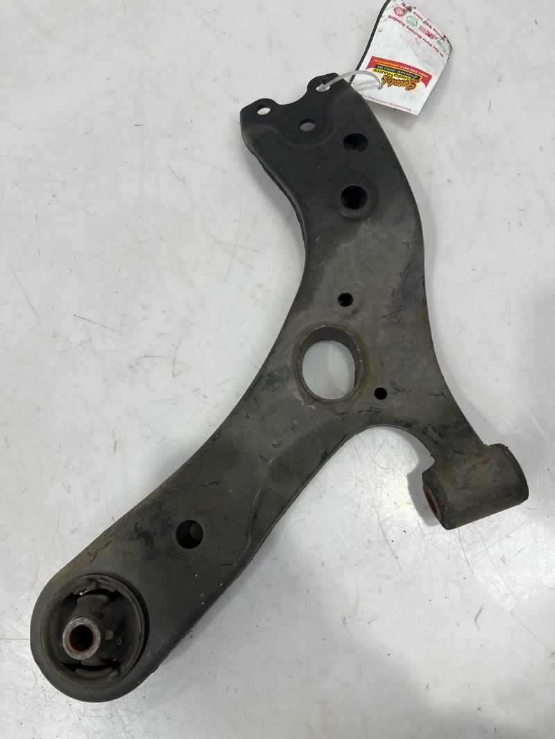 2010 - 2015 Toyota Prius Front Lower Control Arm RH Passenger Side OEM 4806847050