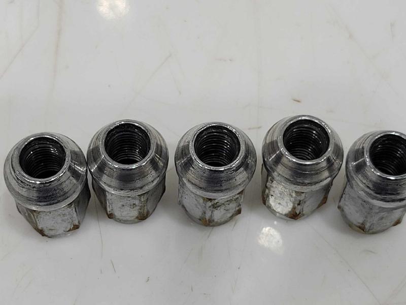 2012 Buick Verano Lug Nuts
