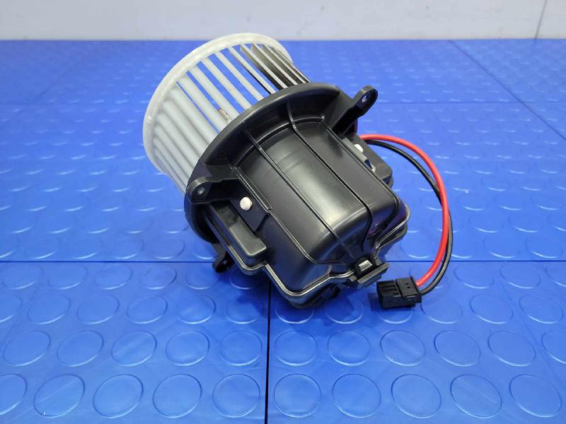 2016-2023 Volvo XC90 Rear Heater AC Blower Motor Assembly Bosch OEM 313694374
