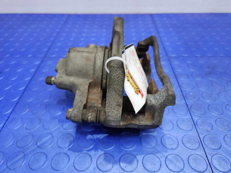2009 Volkswagen Routan Caliper