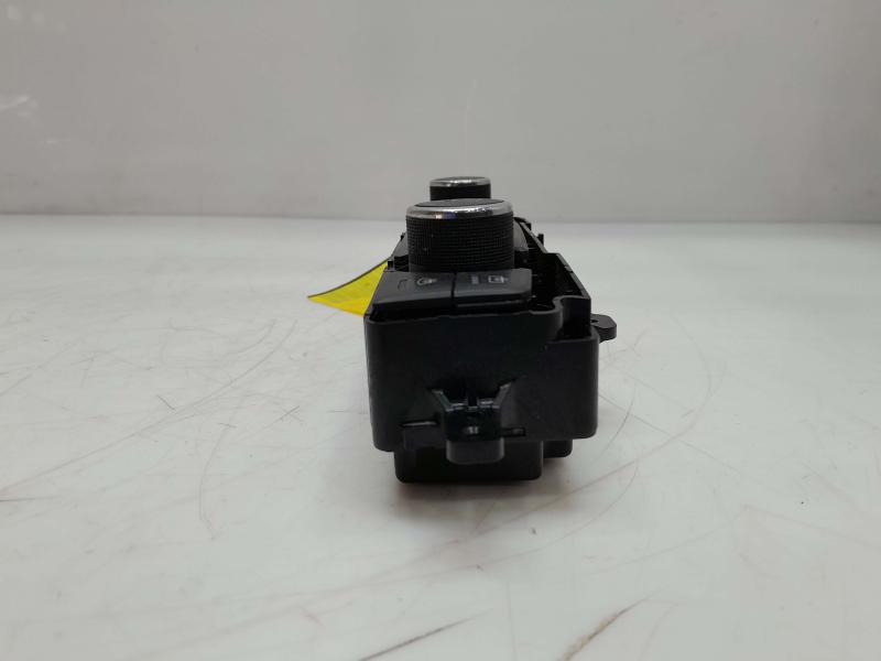 2016 - 2023 Nissan Maxima Automatic Temperature Climate Controls OEM 275004RA0A