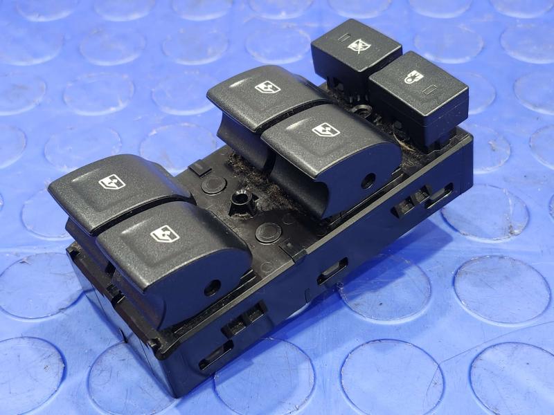 2015 GMC Yukon XL Door Switch Front