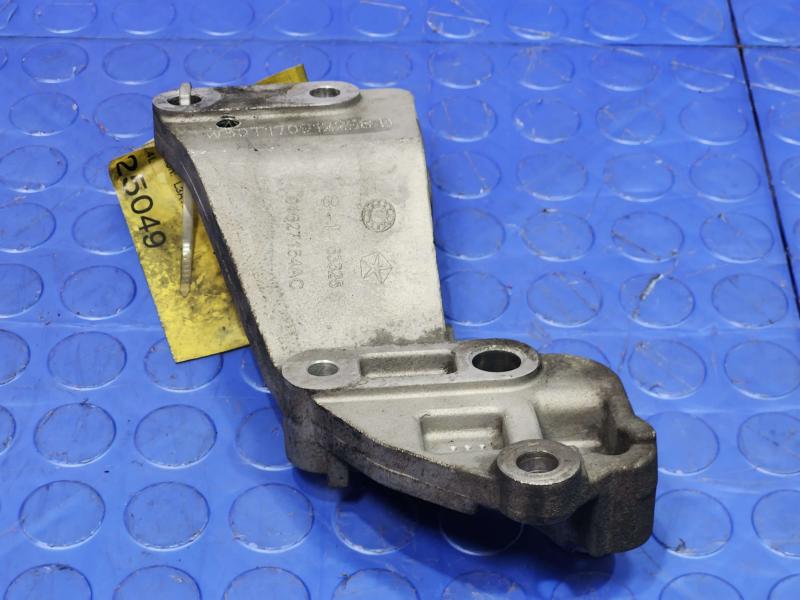 2018 Jeep Renegade Alternator Bracket