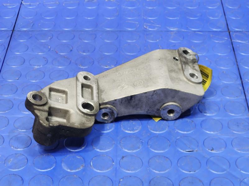 2018 Jeep Renegade Alternator Bracket