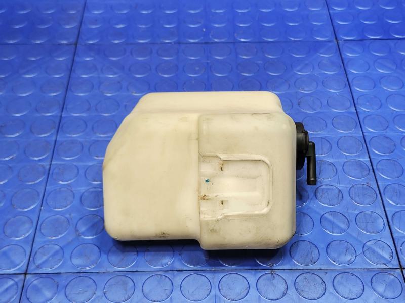 2002 Toyota Camry Coolant Recovery Bottle