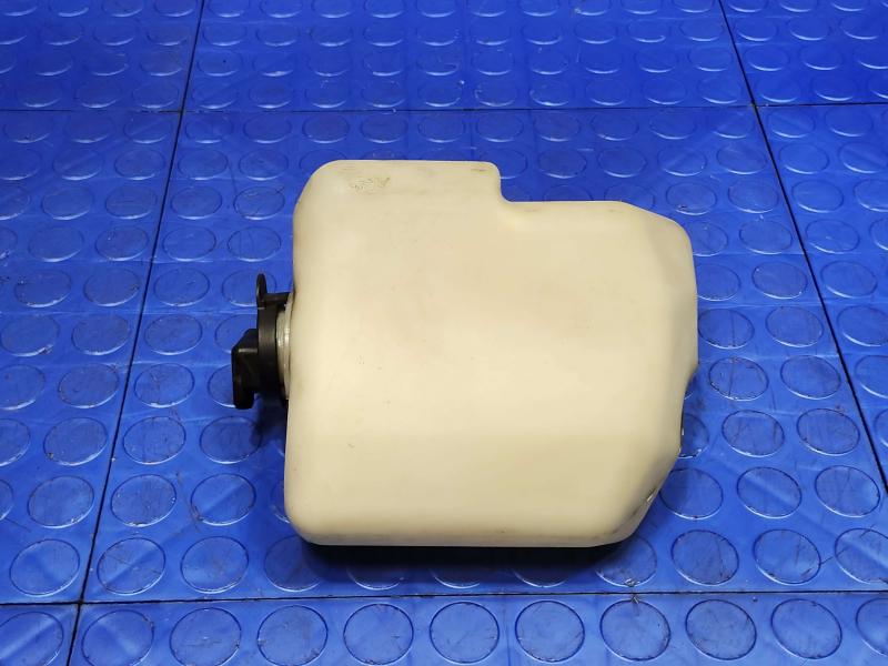 2002 Toyota Camry Coolant Recovery Bottle