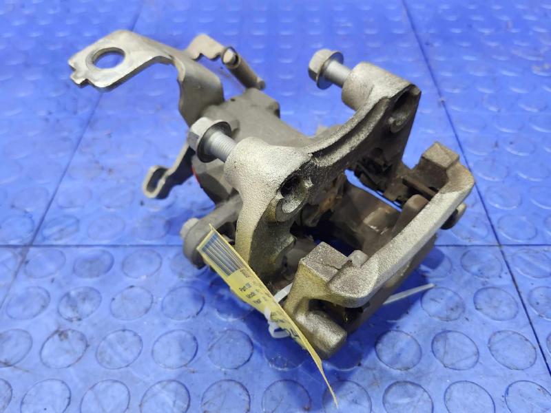 2016 Toyota Prius Caliper