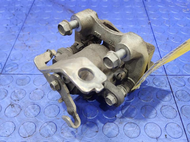 2016 Toyota Prius Caliper