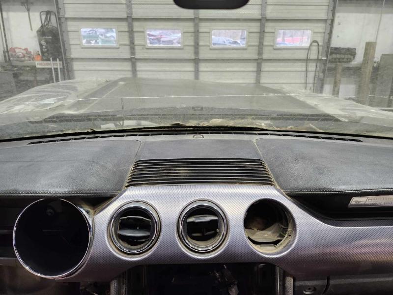2016 Ford Mustang Dash Panel