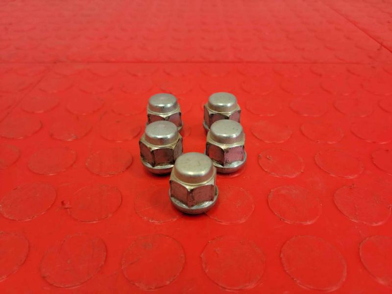 2016 Acura MDX Lug Nuts