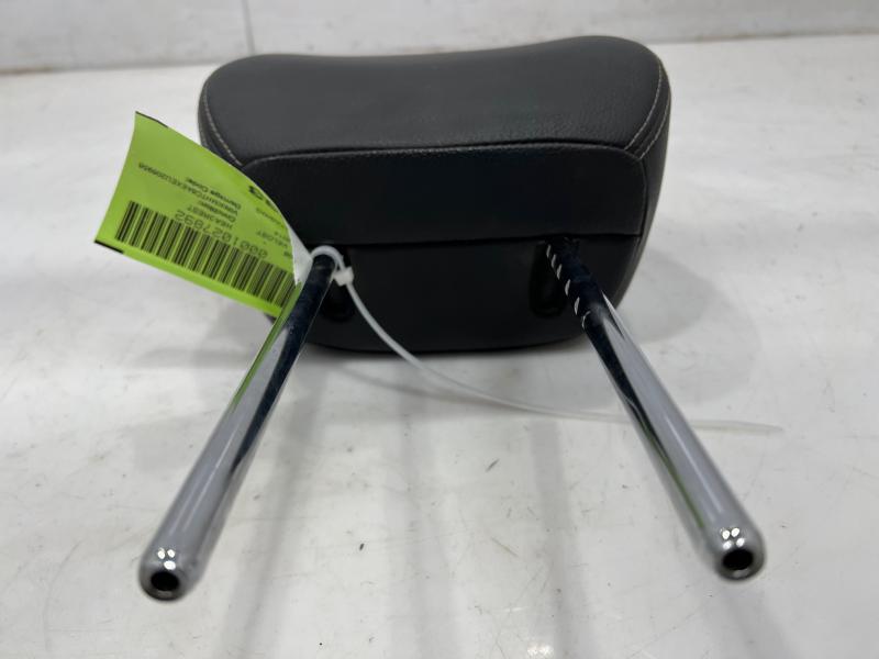 2014 Hyundai Veloster Headrest