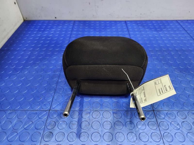 2016 Nissan Rogue Headrest