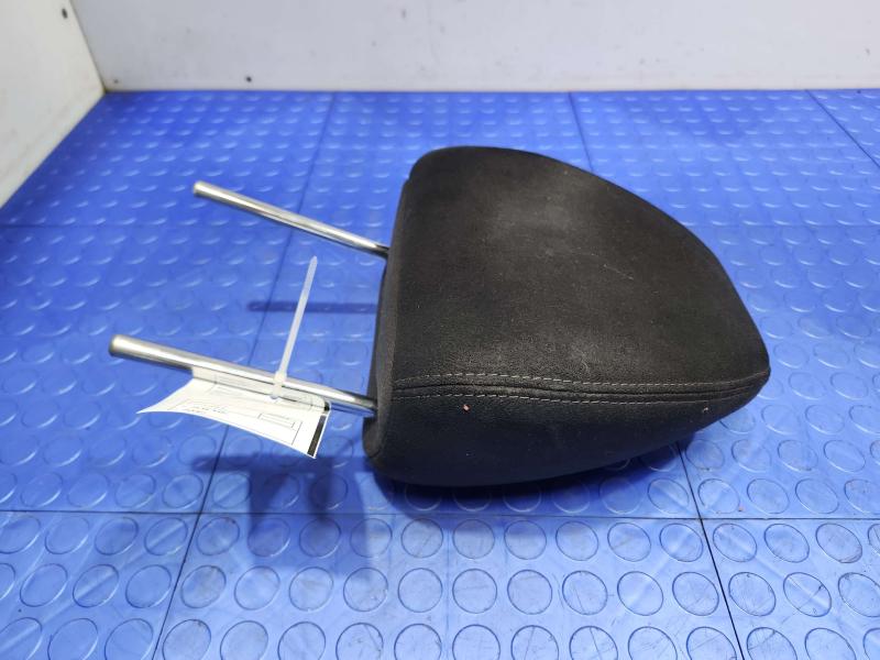 2016 Nissan Rogue Headrest